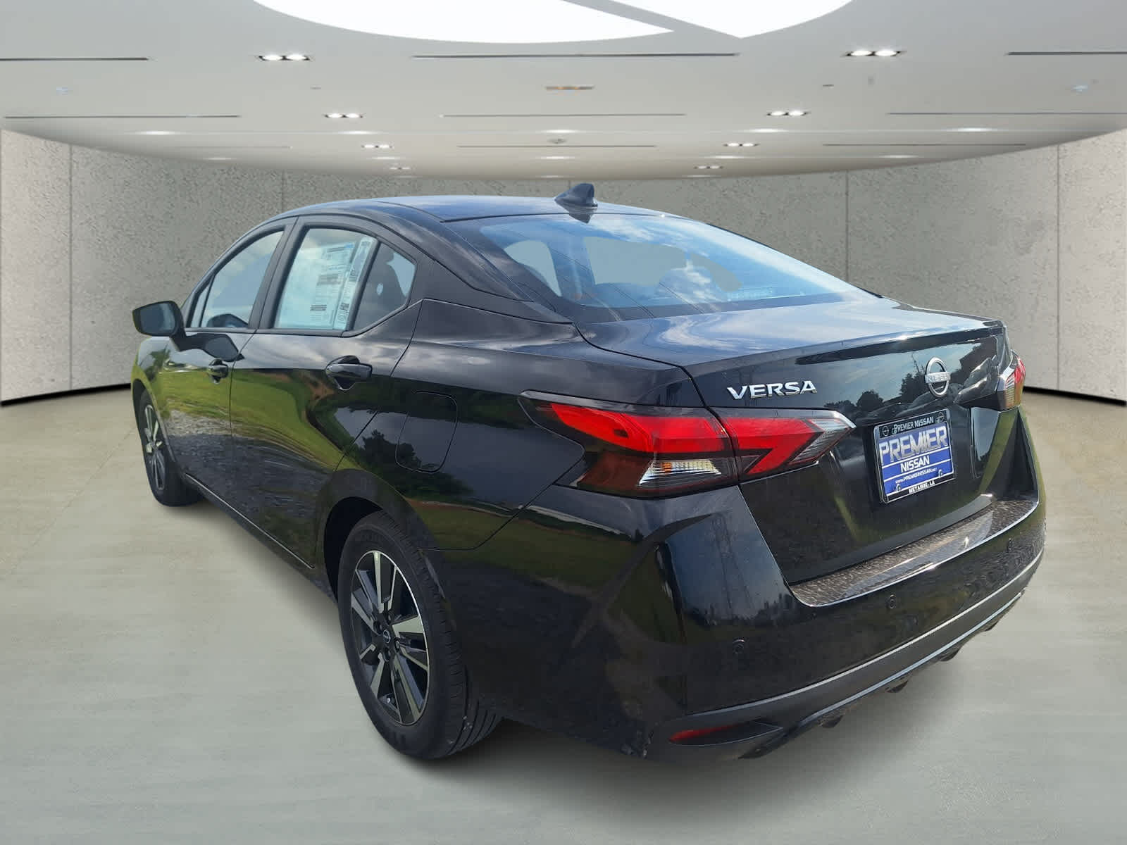 2025 Nissan Versa SV photo 3