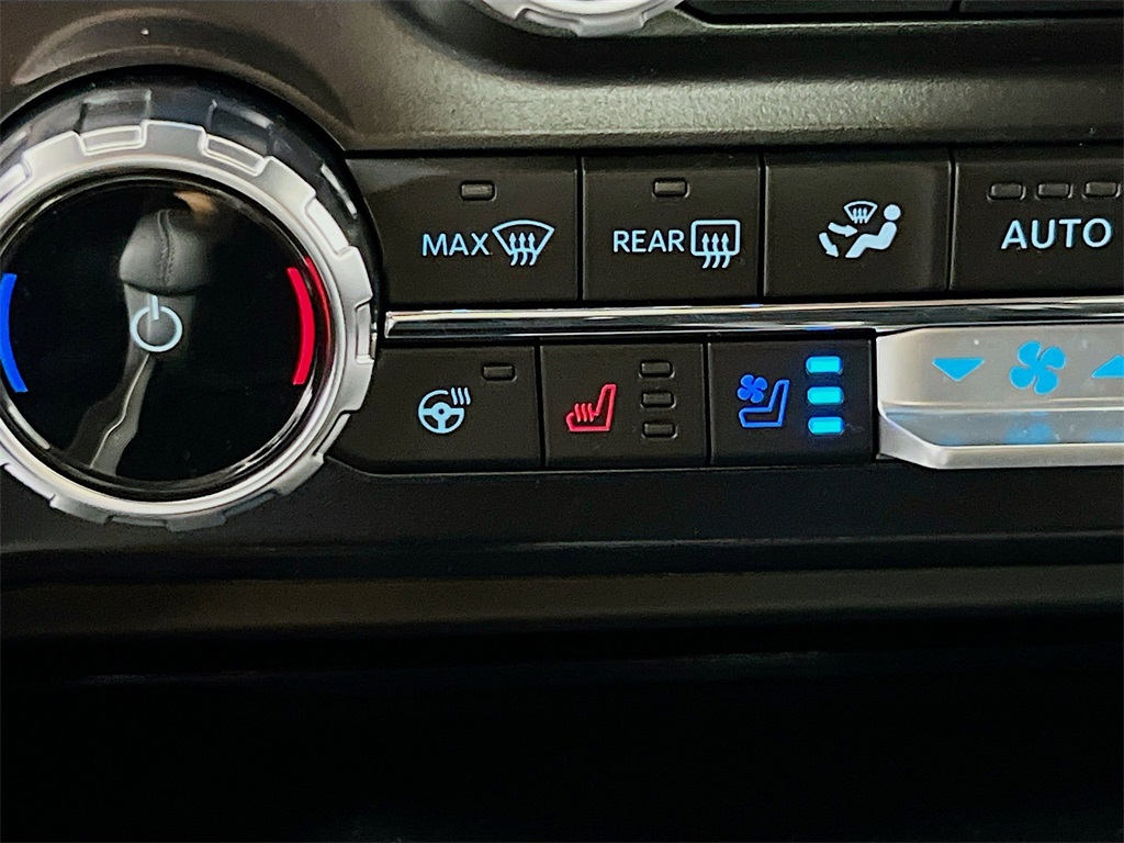 2025 Ford F-250 Lariat photo 22
