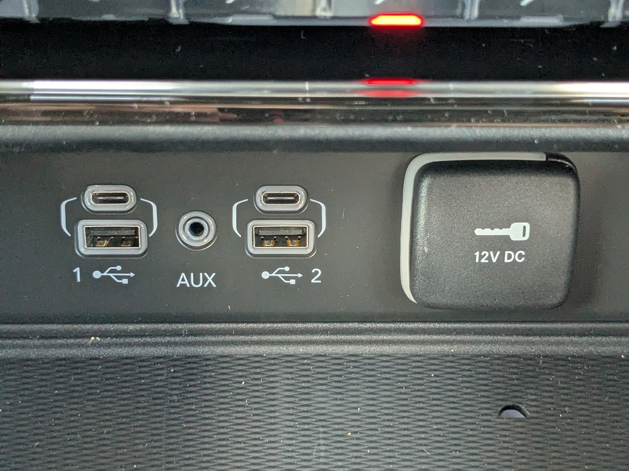 2025 Jeep Grand Cherokee Laredo Altitude photo 21