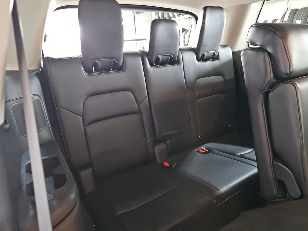2022 Nissan Pathfinder Platinum photo 28