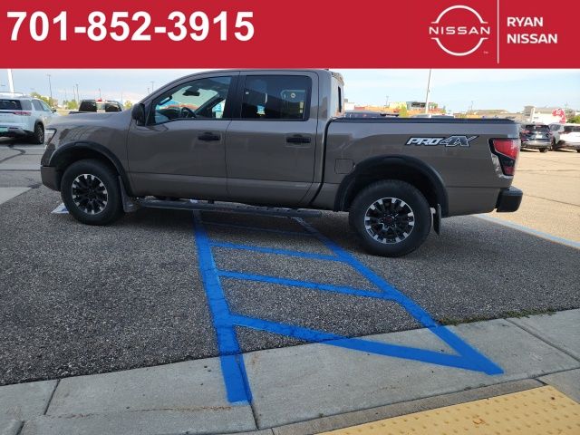 2023 Nissan Titan PRO-4X photo 2