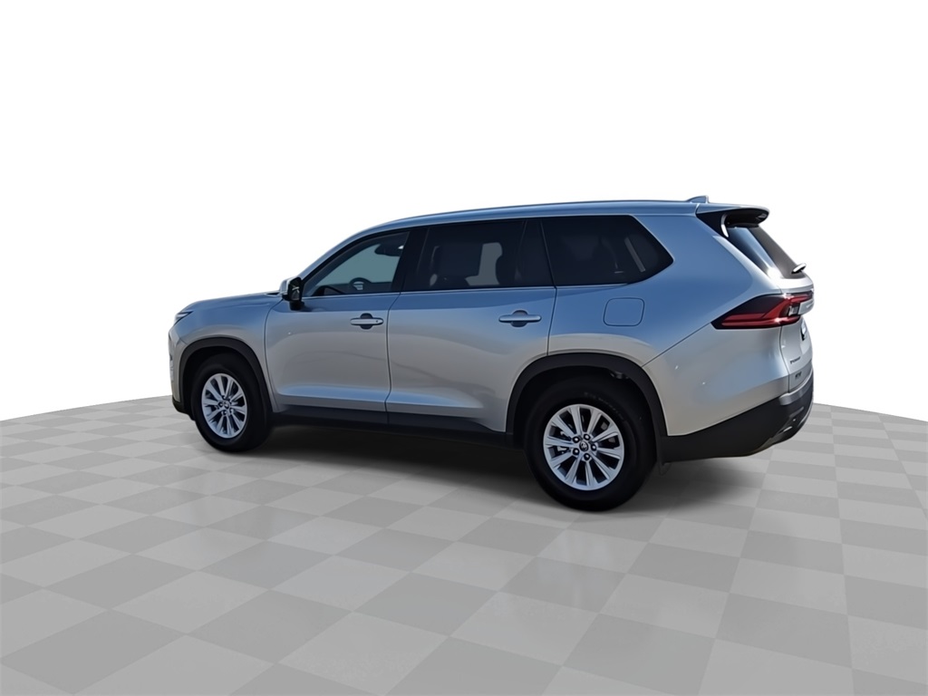 2025 Toyota Highlander Hybrid XLE photo 3