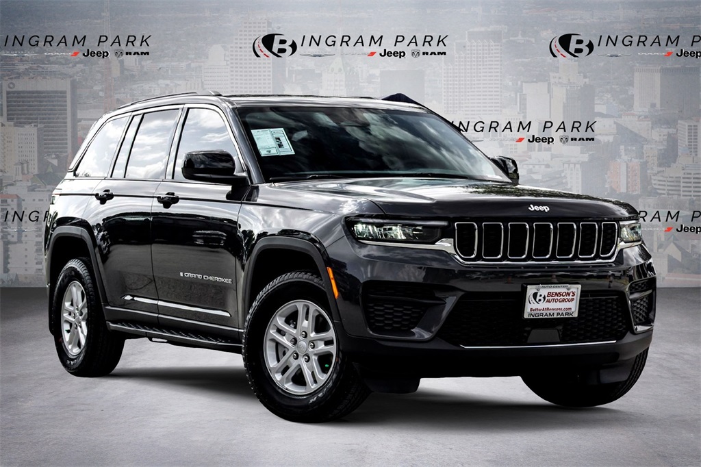 2025 Jeep Grand Cherokee Laredo's photo