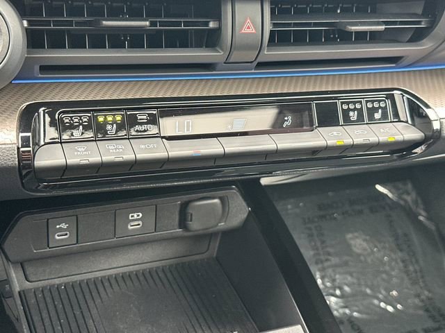 2024 Toyota Prius LE photo 19