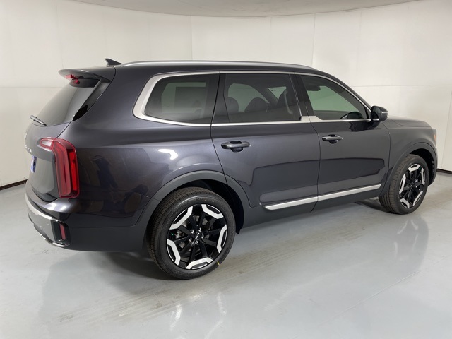 2025 Kia Telluride S photo 5