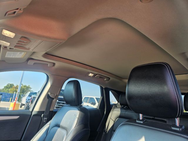 2020 Ford Escape SEL photo 7