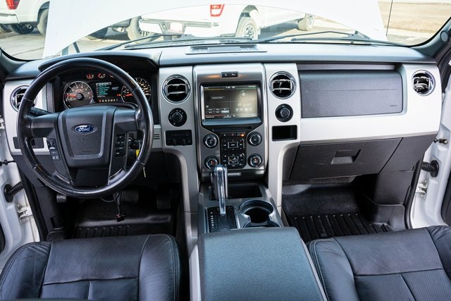 2014 Ford F-150 XLT photo 25