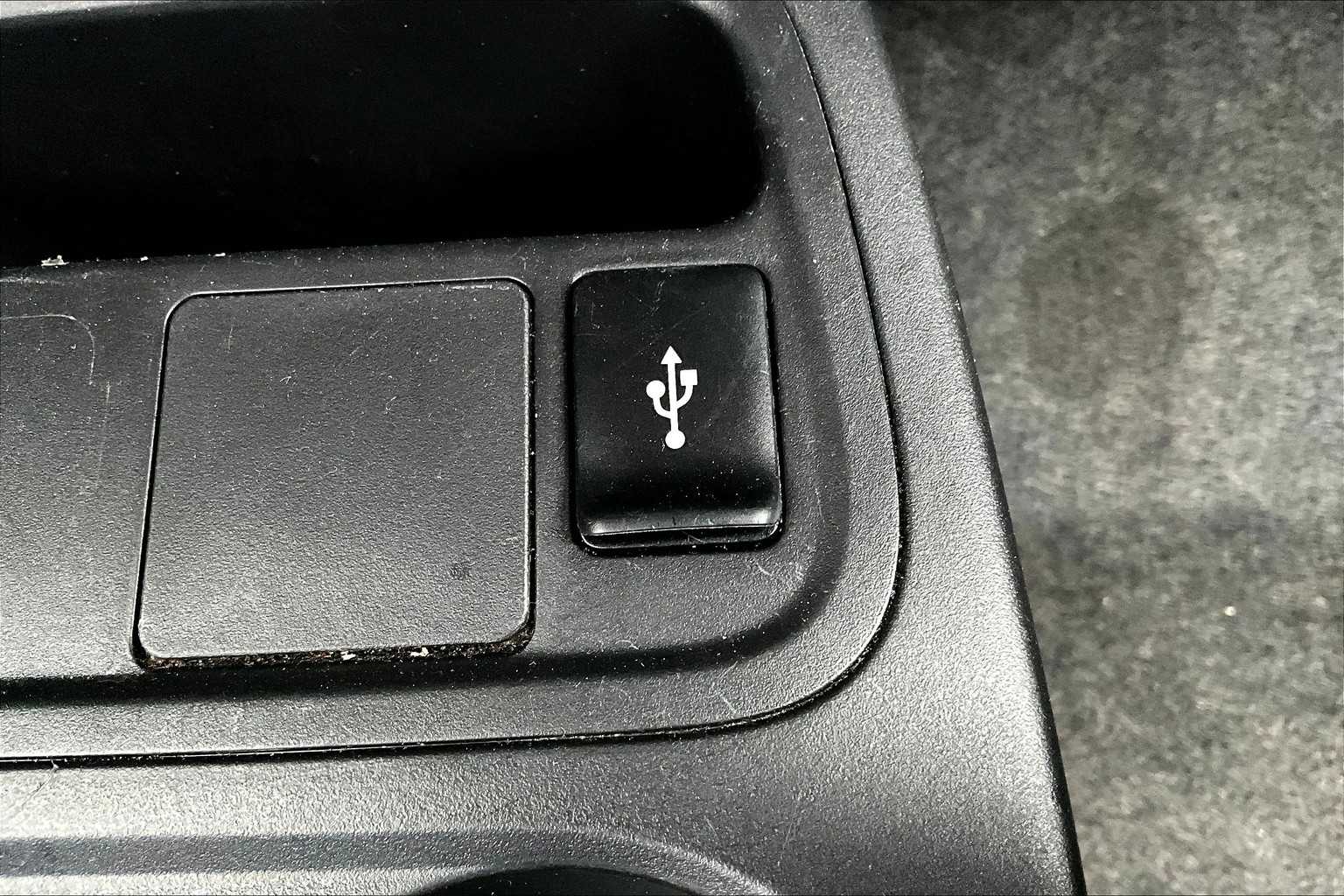 2022 Mitsubishi Mirage ES photo 29