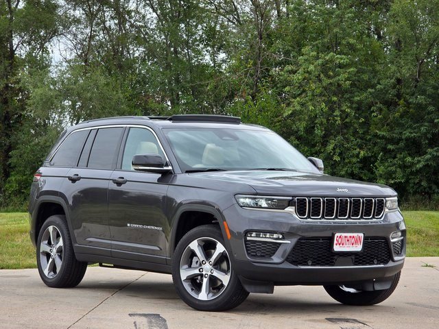 2025 Jeep Grand Cherokee Limited's photo