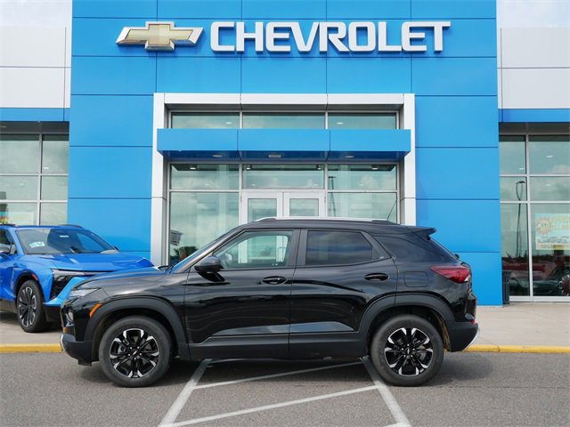 Used 2023 Chevrolet TrailBlazer LT with VIN KL79MRSL9PB007709 for sale in Roseville, Minnesota