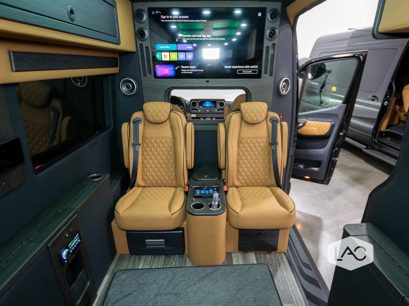 2024 Mercedes Benz Sprinter 3500 photo 10
