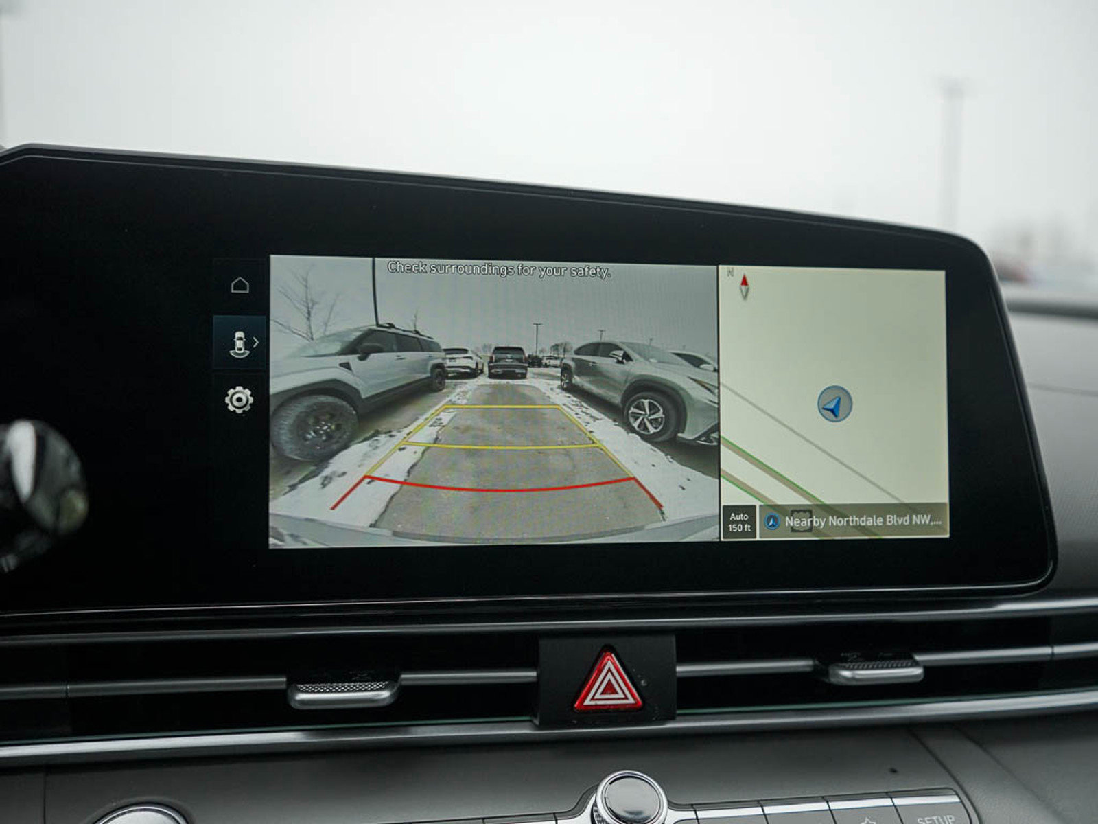 2025 Hyundai Elantra SEL Convenience photo 21