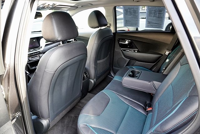Used 2022 Gray Kia EX Premium image 18