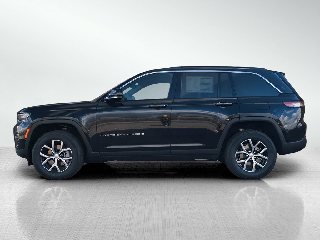 2025 Jeep Grand Cherokee Limited photo 2