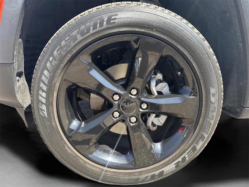 2023 Jeep Grand Cherokee Altitude photo 24