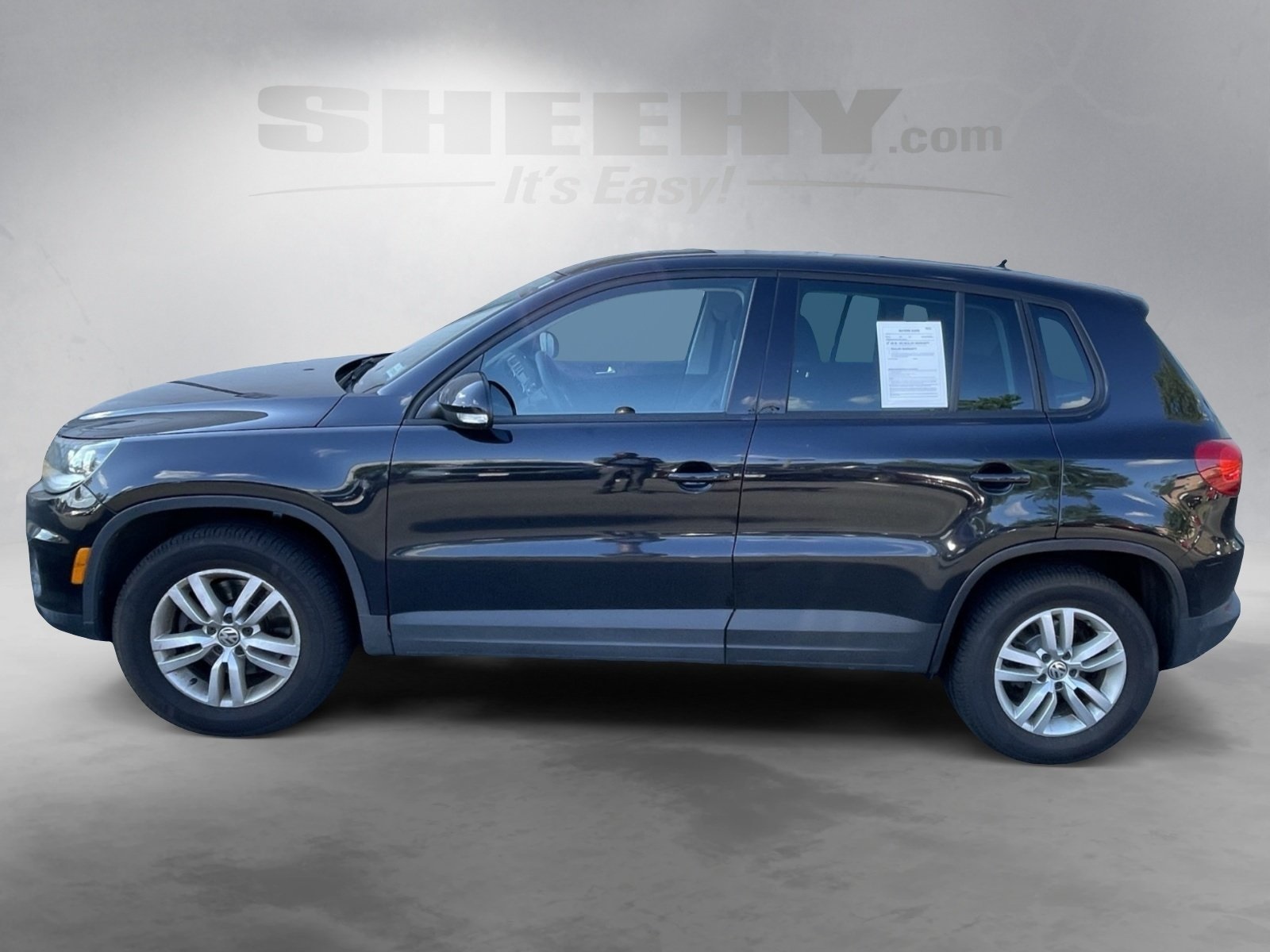 2012 Volkswagen Tiguan S photo 15