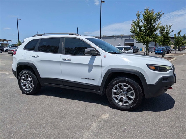 2019 Jeep Cherokee Trailhawk photo 2