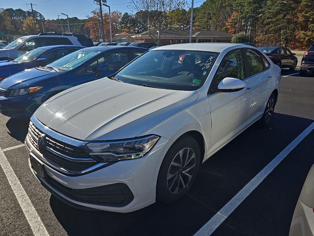 2024 Volkswagen Jetta 1.5T S photo 2