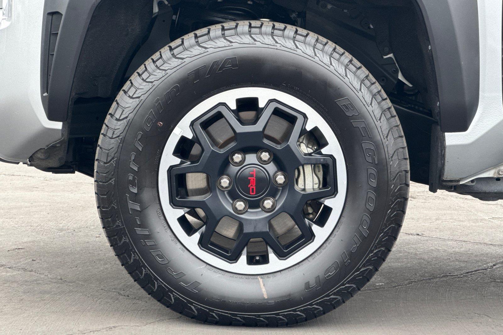 2024 Toyota Tacoma TRD Double Cab photo 30