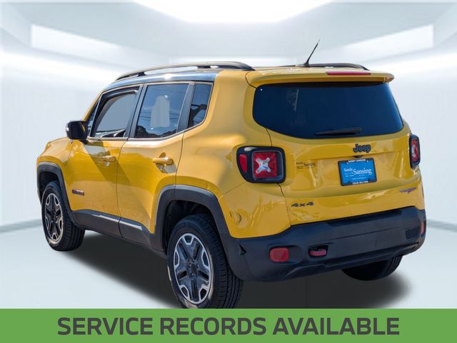 2016 Jeep Renegade Trailhawk photo 2