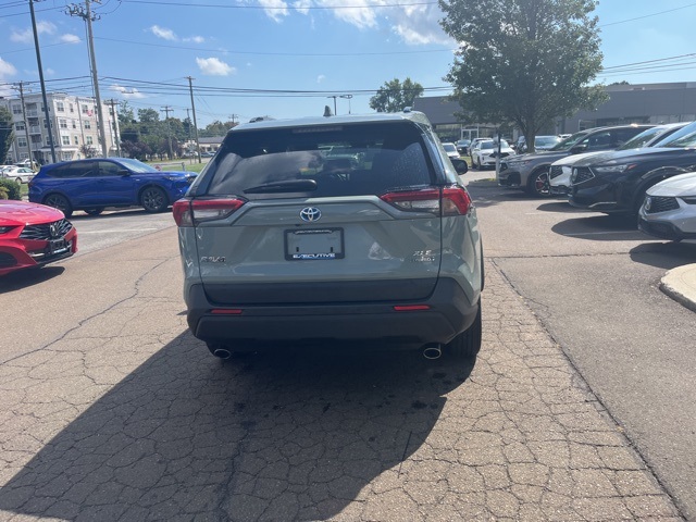 2021 Toyota RAV4 Hybrid XLE Premium photo 11