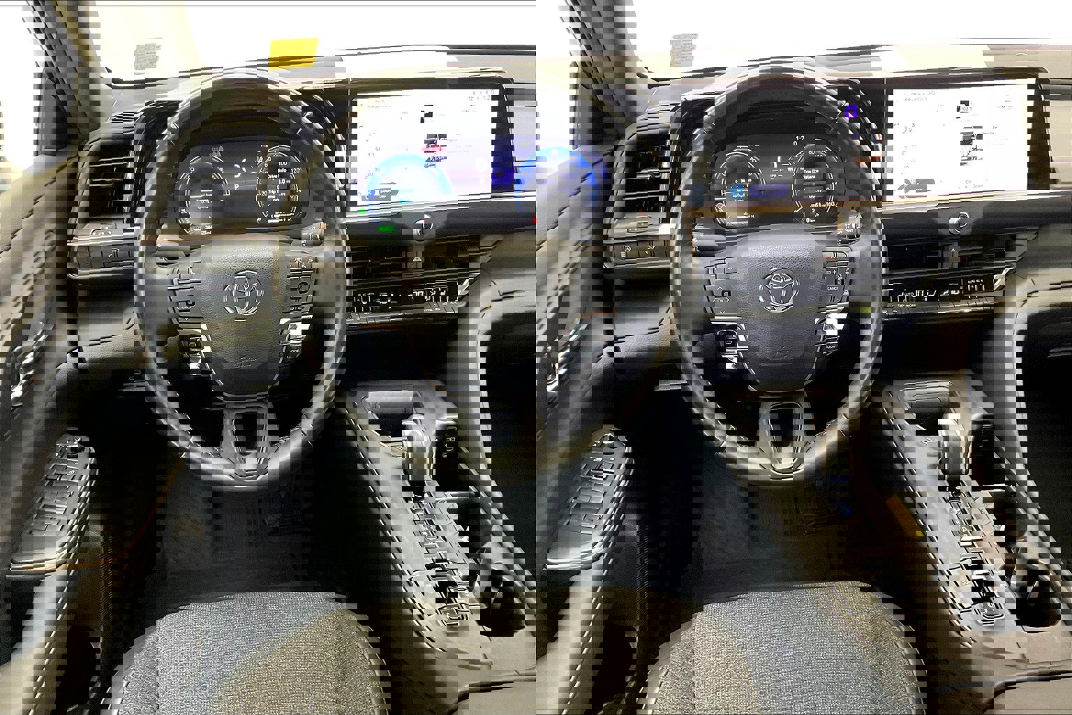 2023 Toyota Crown XLE photo 2
