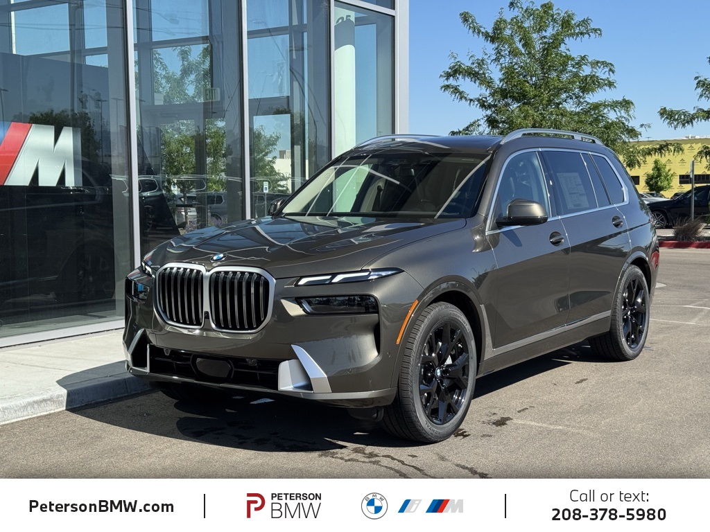 New 2026 Manhattan Green Metallic BMW xDrive40i image 1