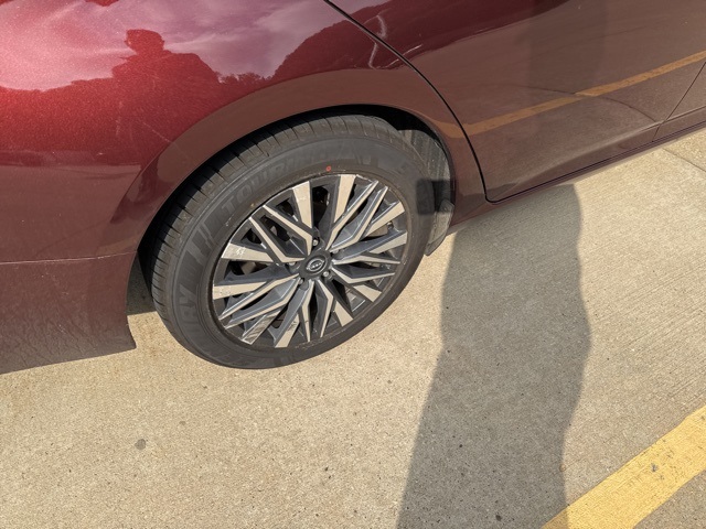 2023 Nissan Altima 2.5 SV photo 12