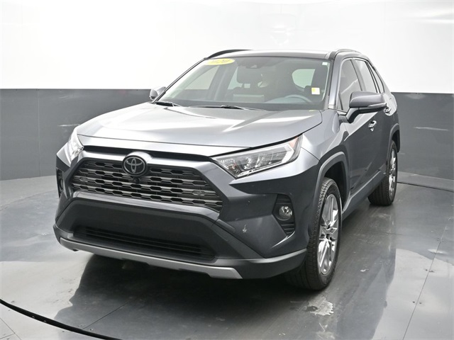 2020 Toyota RAV4 Limited's photo