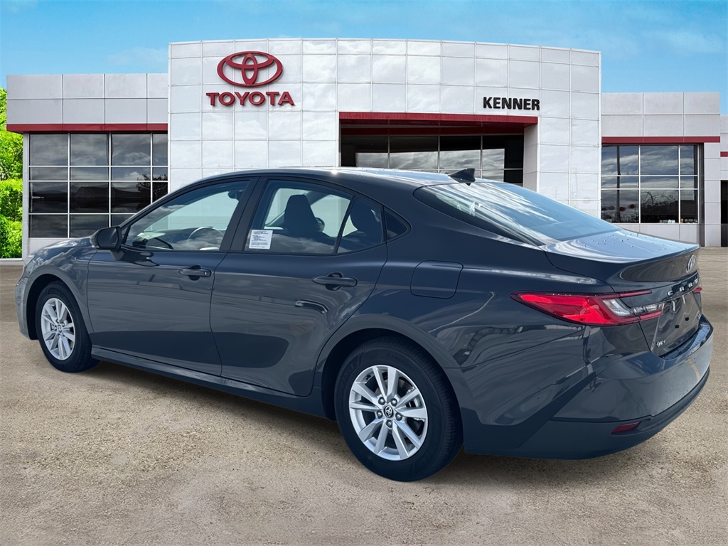 2026 Toyota Camry LE photo 2