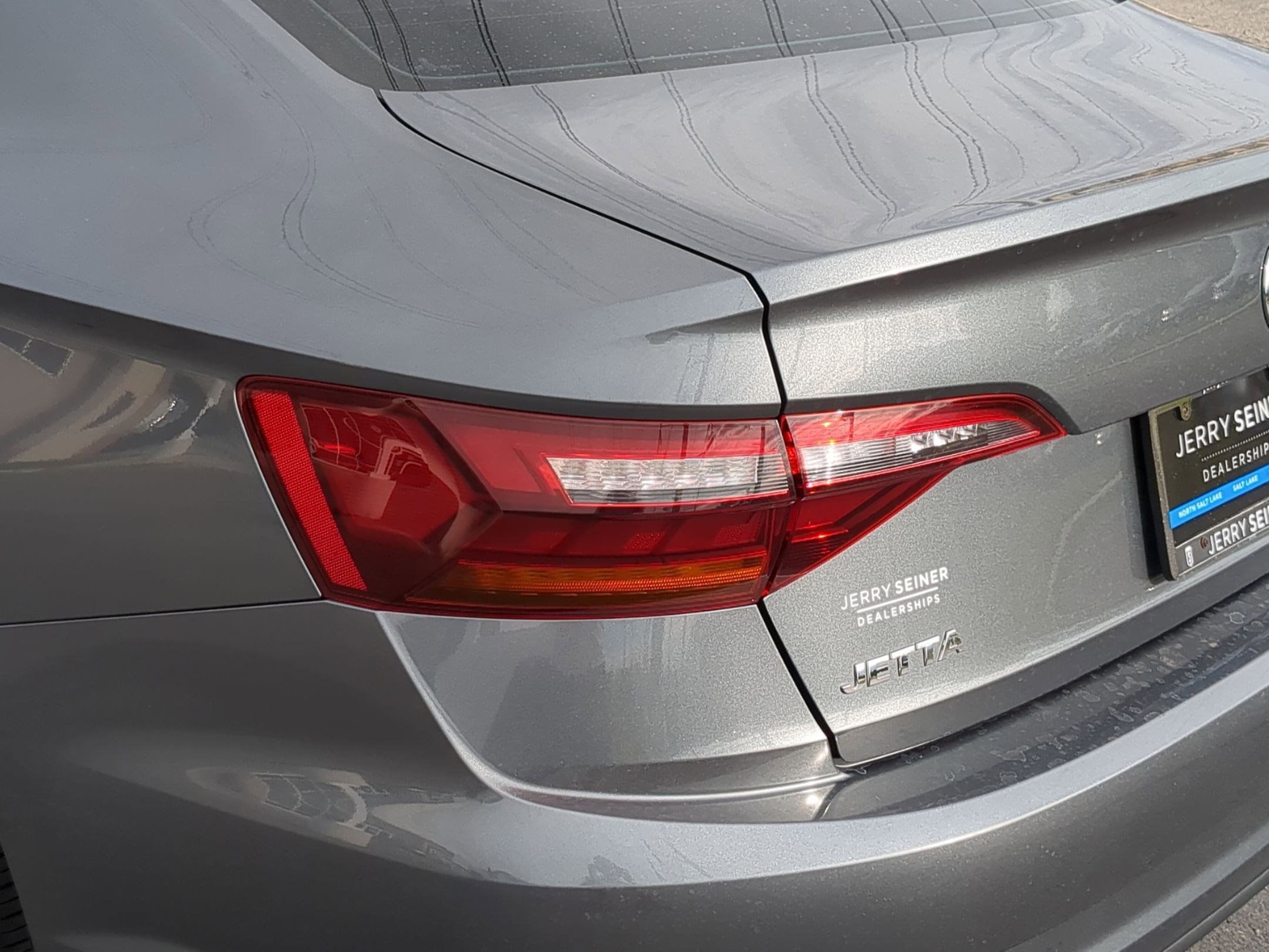 2019 Volkswagen Jetta R-Line photo 10