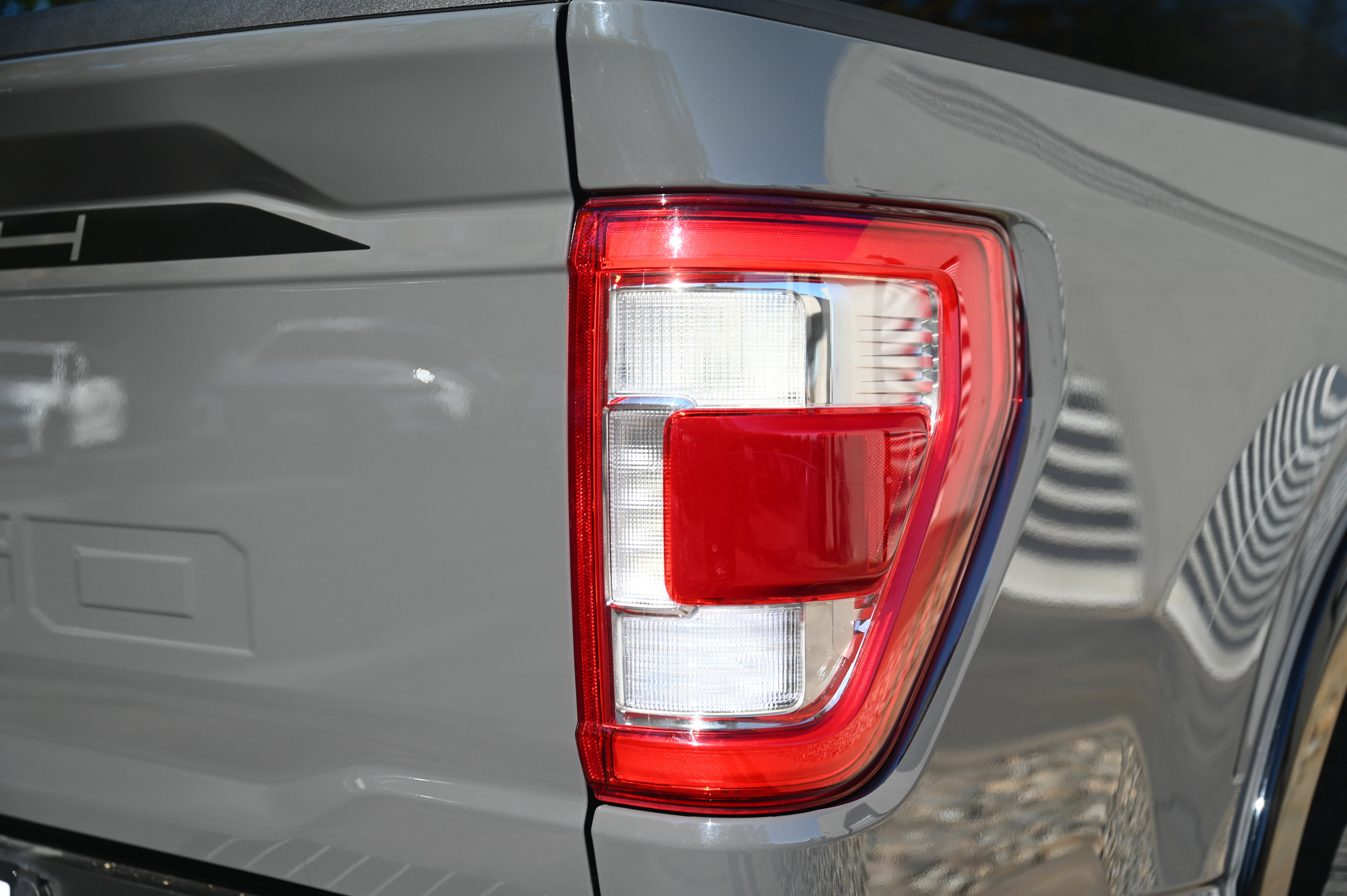 2021 Ford F-150 Lariat photo 8