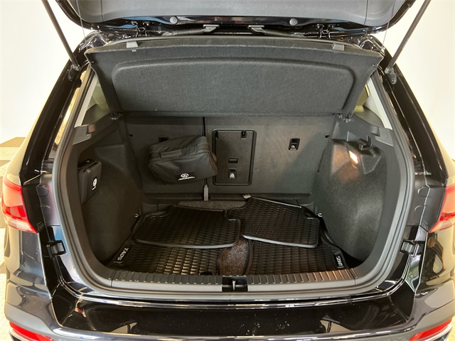 2022 Volkswagen Taos SE photo 5