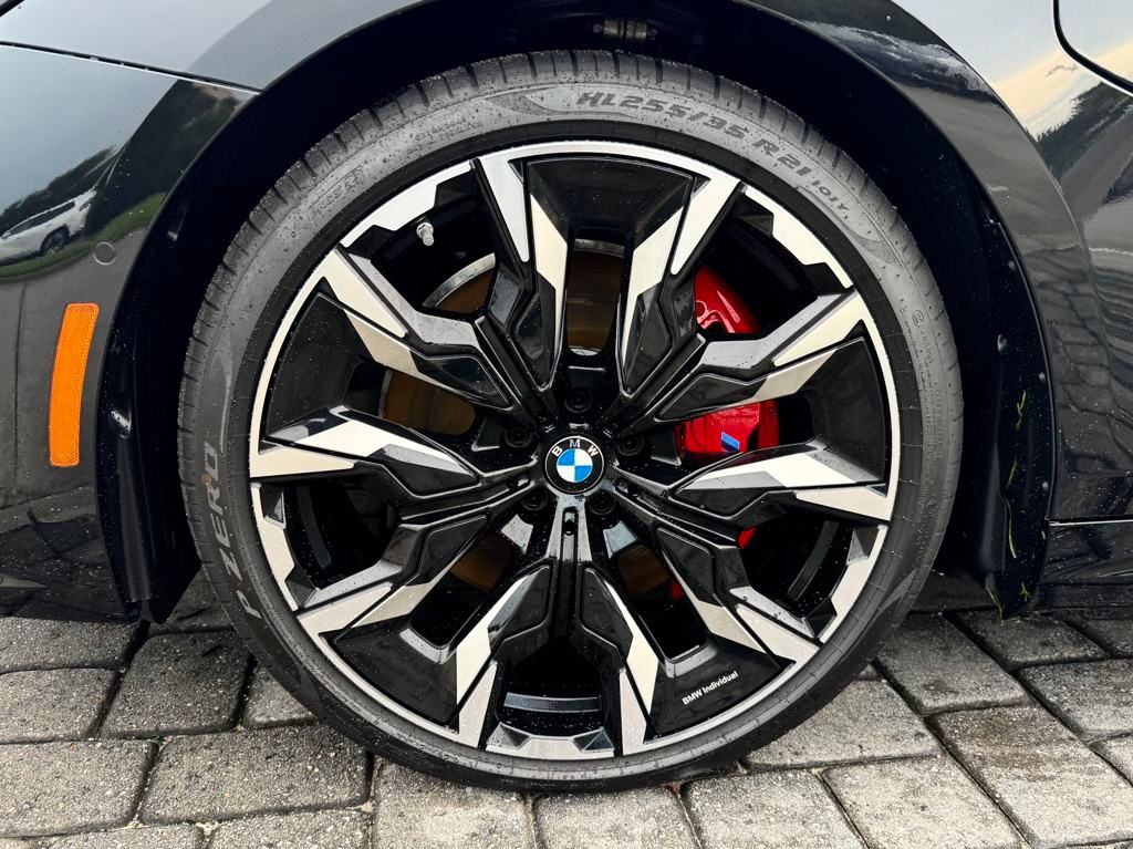 2026 Bmw 550e xDrive photo 12