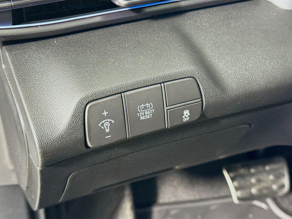 2025 Hyundai Elantra Hybrid SEL Sport photo 10
