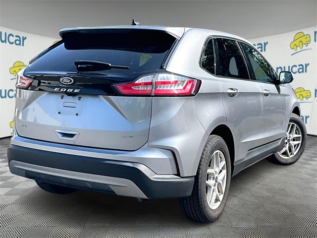 2022 Ford Edge SEL photo 12