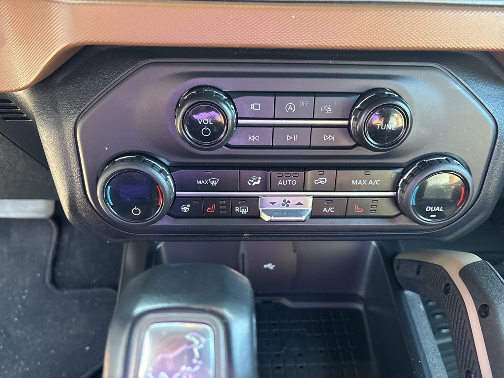 2024 Ford Bronco Outer Banks photo 19