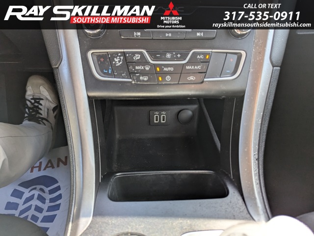 2020 Ford Fusion SE photo 24