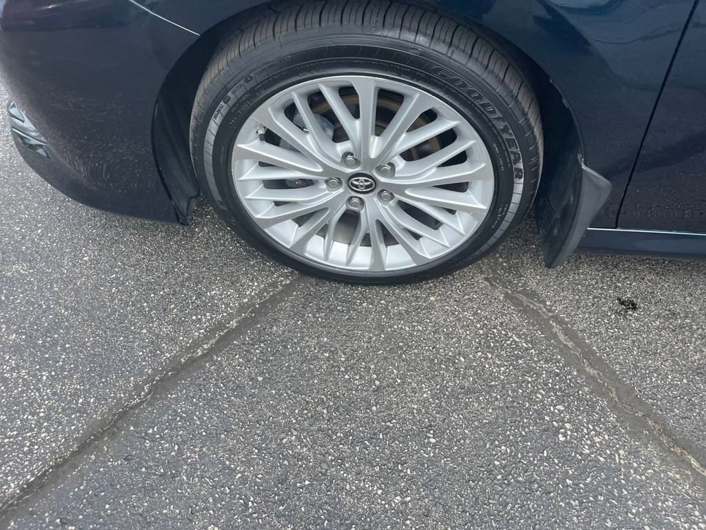 2019 Toyota Camry LE photo 26