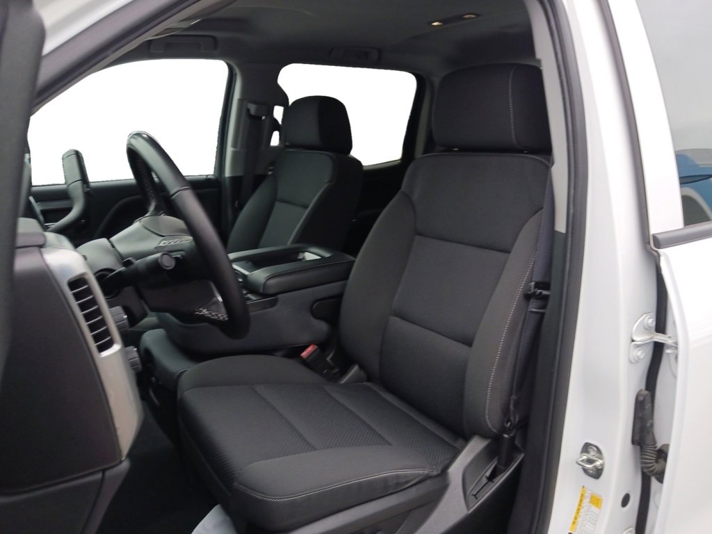 2018 Chevrolet Silverado 1500 LT photo 9