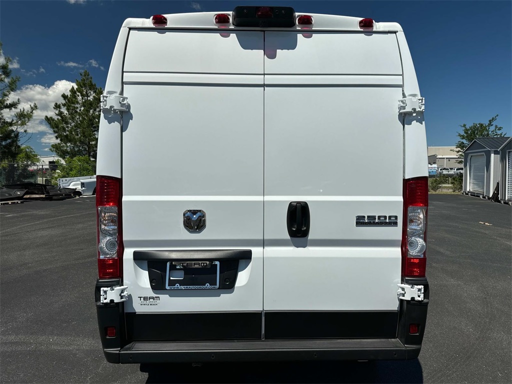 2024 Ram ProMaster 2500 Cargo Van photo 3