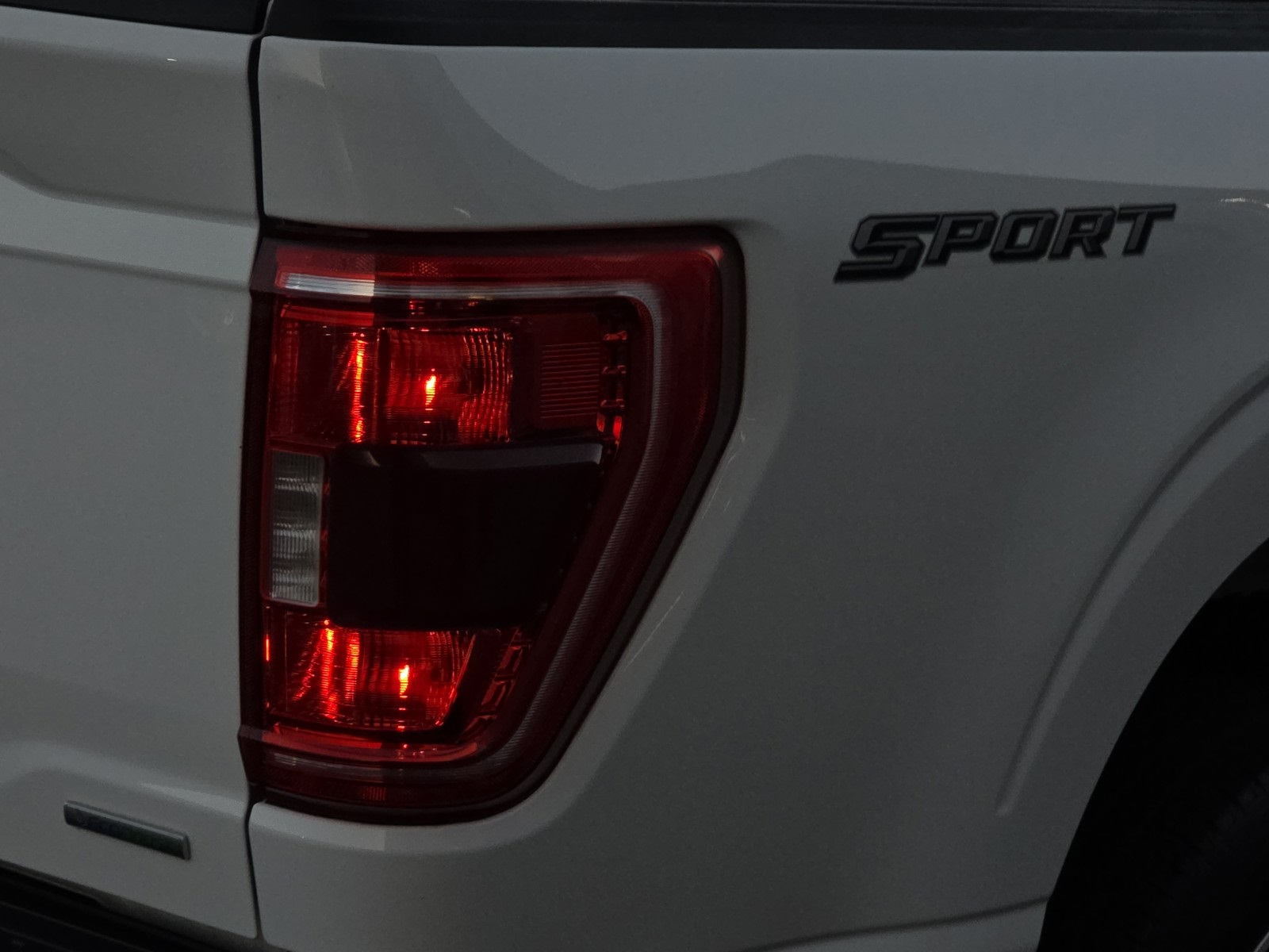 2022 Ford F-150 XLT photo 12