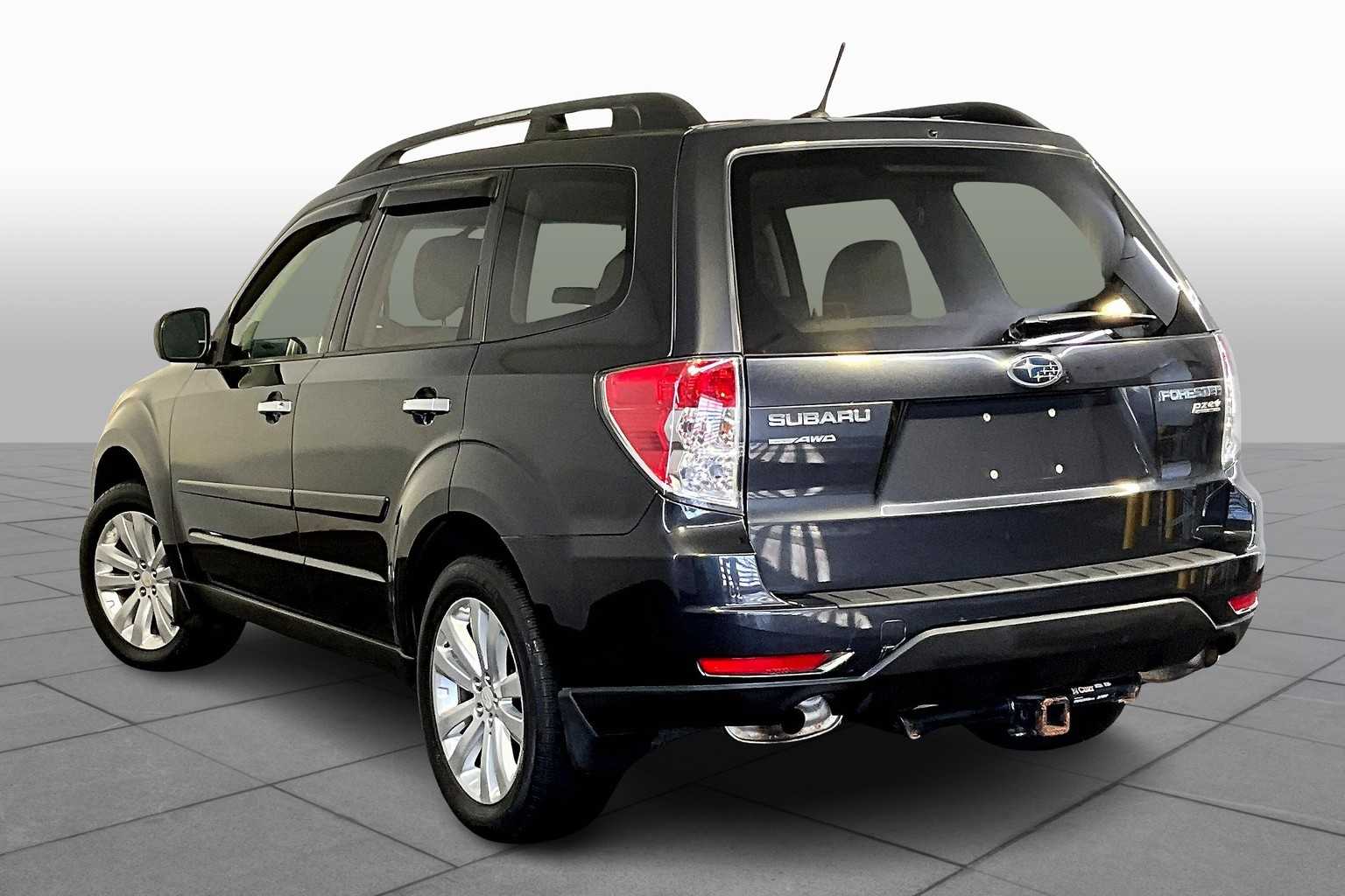 2012 Subaru Forester 2.5X Premium photo 11