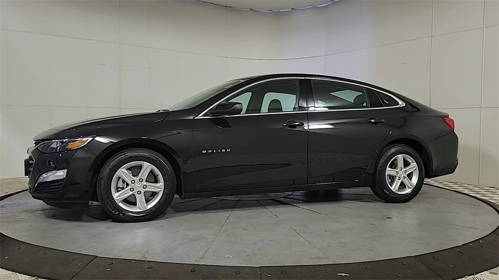 2024 CHEVROLET MALIBU - Image 4