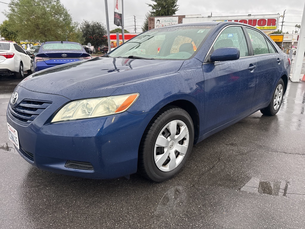 2007 Toyota Camry LE photo 2