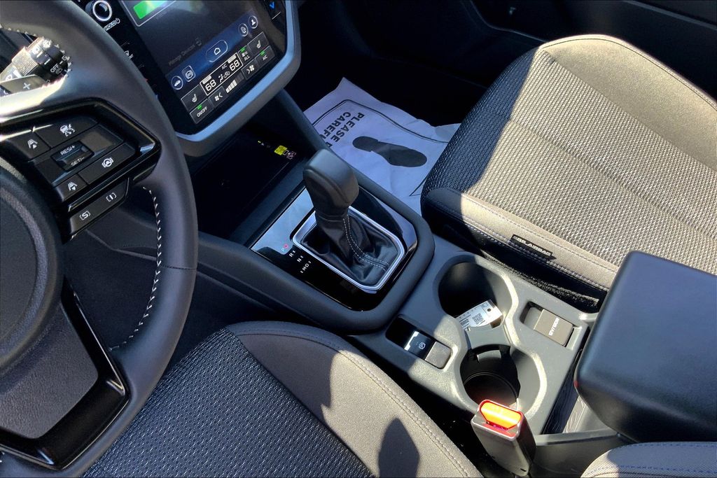 2025 Subaru Forester Premium photo 15
