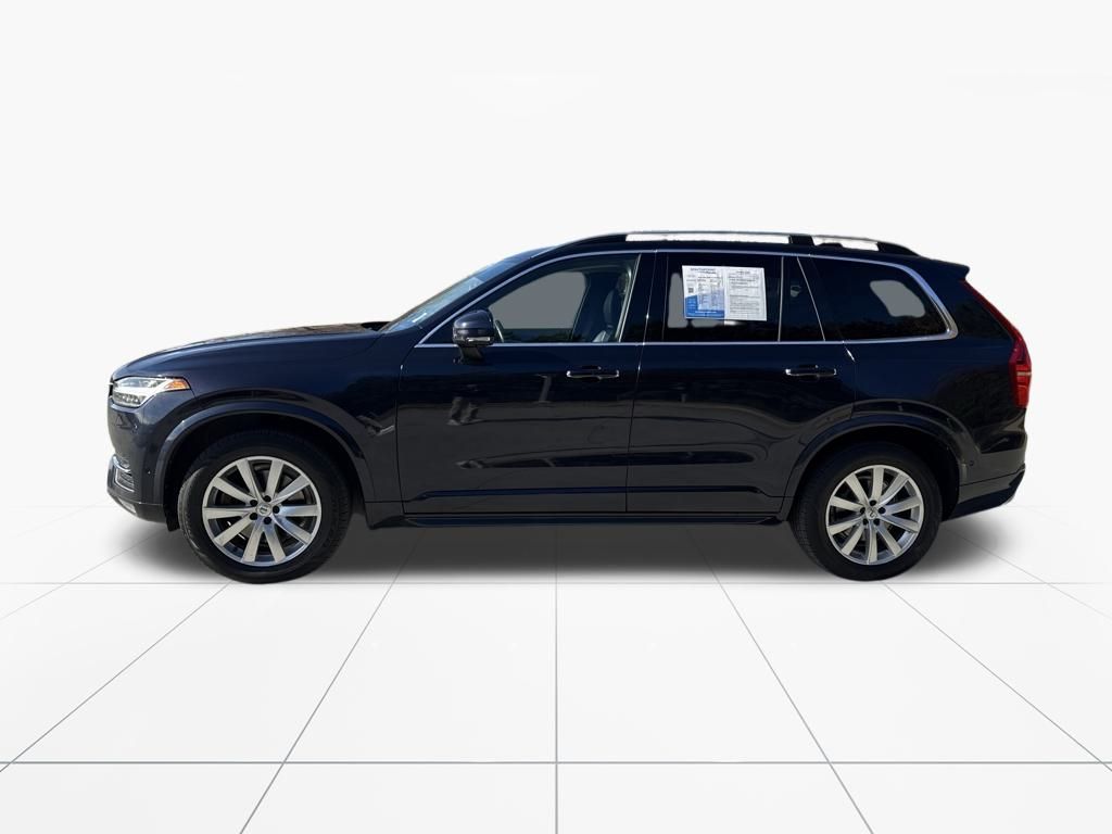 2016 Volvo XC90 T6 Momentum photo 4