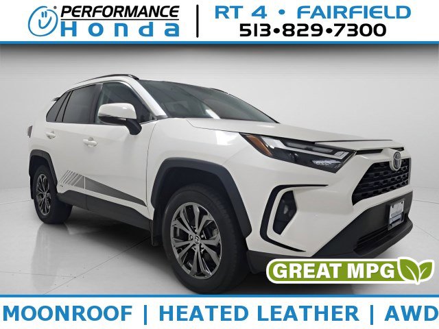 2022 Toyota RAV4 XLE Premium's photo