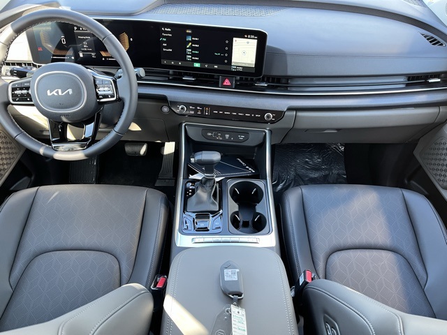 2026 Kia Carnival EX photo 6