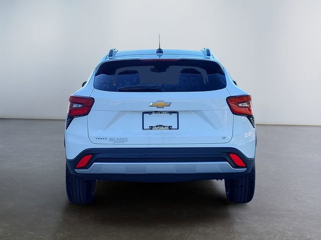 2025 Chevrolet Trax LT photo 4
